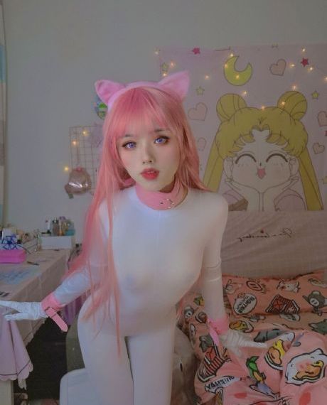 年轻的女教师2免费
